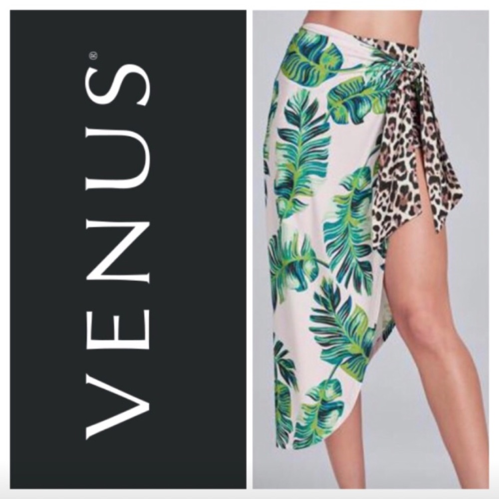 NWOT Gorgeous tropical wrap skirt by Venus. Attached shorts in cheetah print